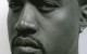 Reperiui Kanye West'ui dėl paparacio užpuolimo pateikti trys kaltinimai