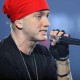 Rokenrolo šlovės muziejaus naujokus pagerbs Eminem'as bei legendiniai roko gitaristai