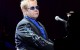 Elton'o John'o vardu gali būti pavadinta gimtojo atlikėjo miesto gatvė