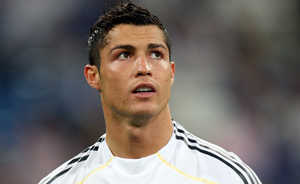 TV reklamai futbolininkas Christiano Ronaldo įrašė garsių dainininkų koverius (+ video)