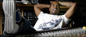 Neišleidęs ketvirtojo albumo, Kanye West'as jau prakalbo apie penktąjį studijinį darbą