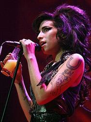 Naujam Amy Winehouse albumui sukurti - net trys įrašų studijos