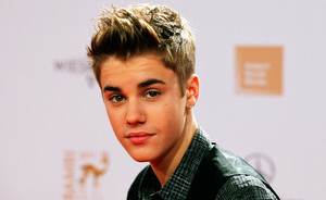2012 m. Amerikos Muzikos Apdovanojimuose - J. Bieber'io triumfas (+ visi laimėtojai)