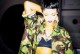 Britų topo viršūnėje debiutavusi Rihanna susilygino su Madonnos rekordu 