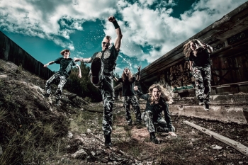 Prieš koncertus su „Iron Maiden“ karingieji švedai „Sabaton“ aplankys Lietuvą (+ video)