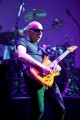 Joe Satriani sėkmės receptas: „Jei nori būti geresnis už kitus, turi daug groti“ (+ video)