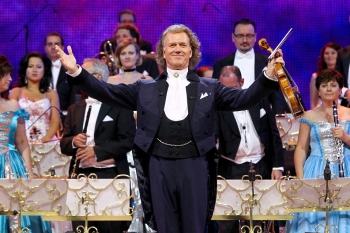 Lietuvoje pirmą kartą didžiulį šou surengs valsų karalius Andr Rieu su Johano Štrauso orkestru