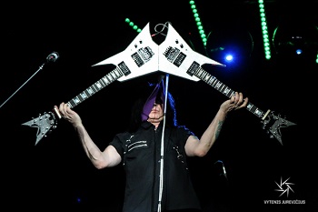 RENGINIO RECENZIJA | Mikliarankis Michael Angelo Batio ir jo šou Vilniuje (+ FOTO GALERIJA)