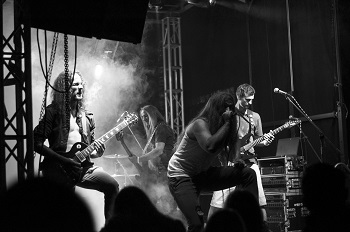 „U.D.O.“ Vilniuje apšildys “velniška” lietuvių grupė „Pekla“ 